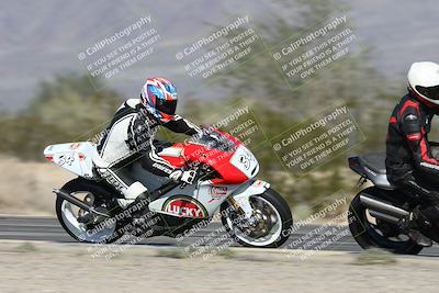 media/Dec-01-2025-Moto Forza (Mon) [[2daa91e15f]]/3-Beginner Group/Session 2 (Turn 7 Inside Pans)/